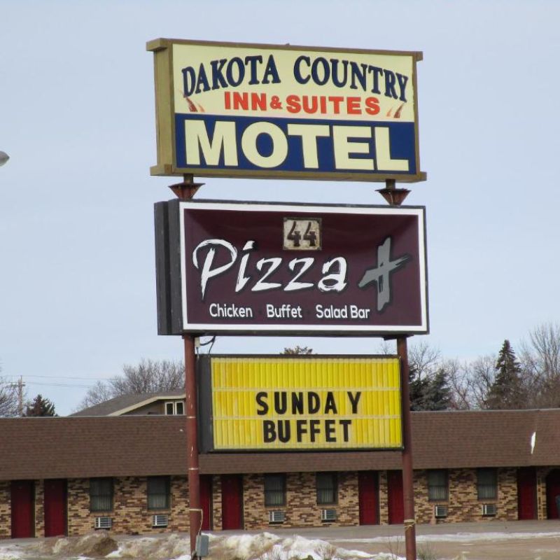 Dakota Country Inn & Suites