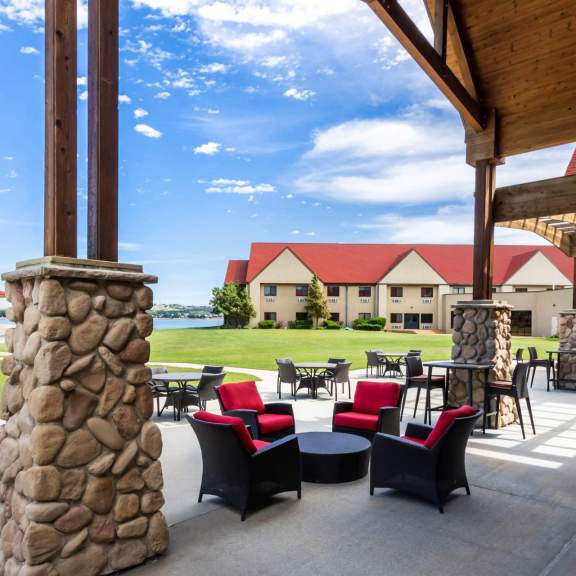 Arrowwood Resort & Conference Center at Cedar Shore