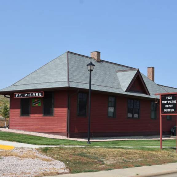 Fort Pierre Depot & Museum