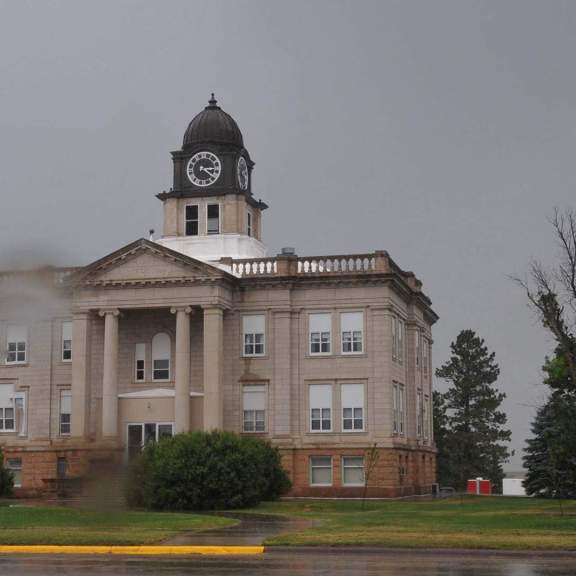 Sullt County Courthouse